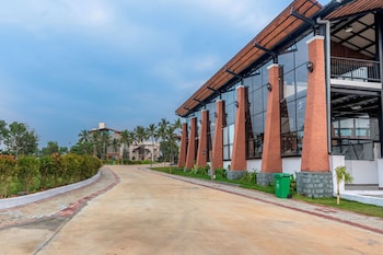 serene resort and convention