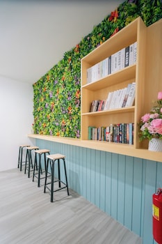 phunaya phuket oldtown hotel