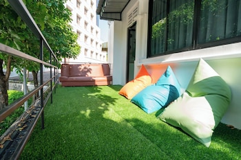 phunaya phuket oldtown hotel