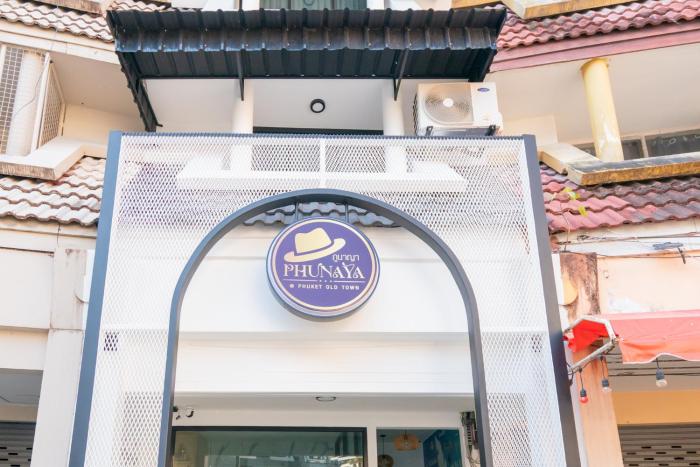phunaya phuket oldtown hotel