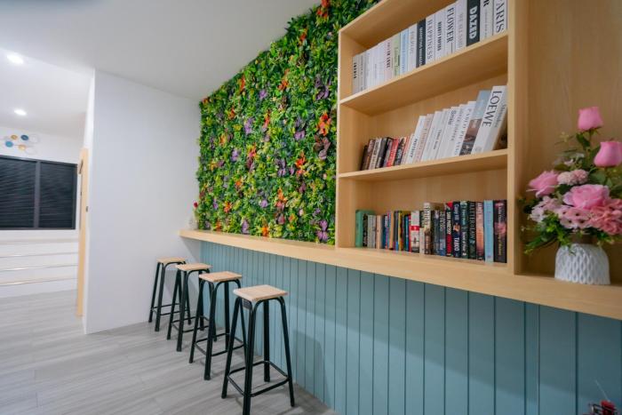 phunaya phuket oldtown hotel