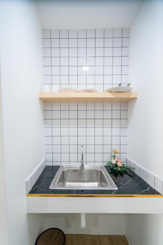 phunaya phuket oldtown hotel