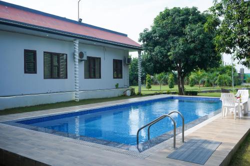 alaya stays 5 bhk pet friendly with pvt pool ashirwad farms