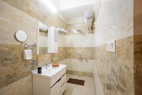 alaya stays 5 bhk pet friendly with pvt pool ashirwad farms