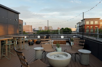 mint house nashville marathon village