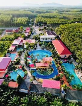 trang oasis waterpark hotel