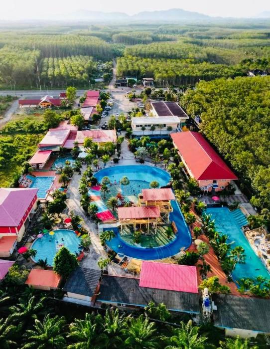 trang oasis waterpark hotel