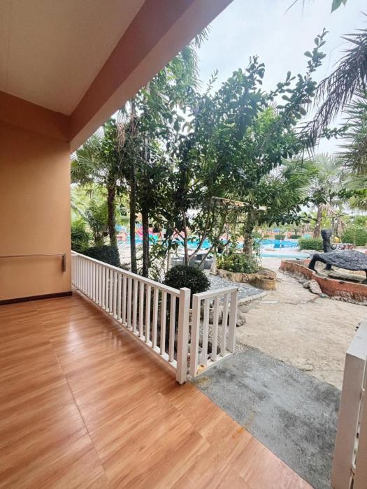 trang oasis waterpark hotel