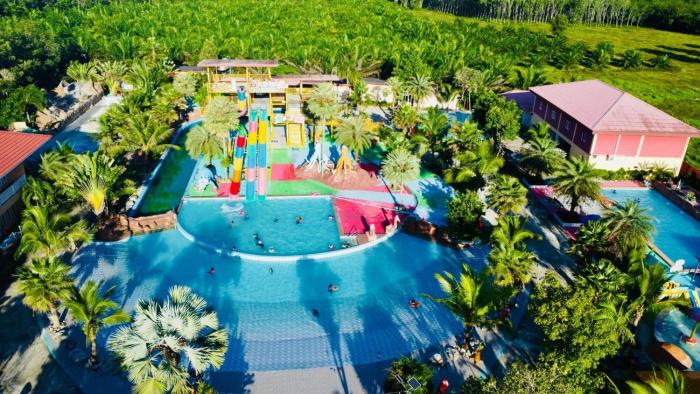 trang oasis waterpark hotel