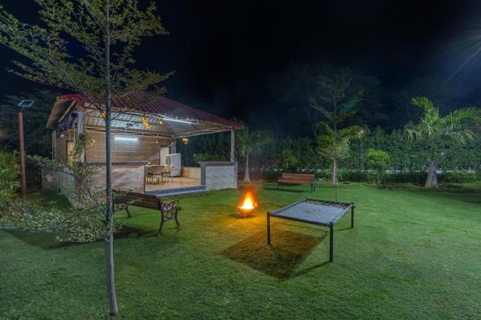 elivaas 5 bhk with pvt pool zenora