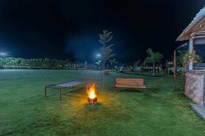 elivaas 5 bhk with pvt pool zenora