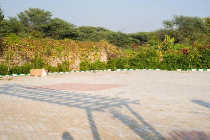 elivaas 5 bhk with pvt pool zenora