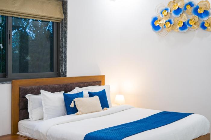 elivaas 5 bhk with pvt pool zenora