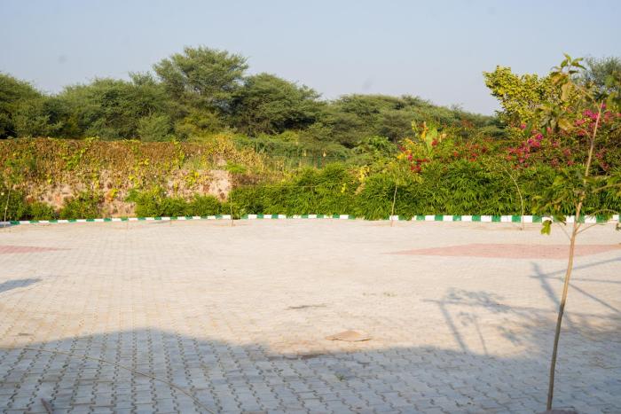 elivaas 5 bhk with pvt pool zenora