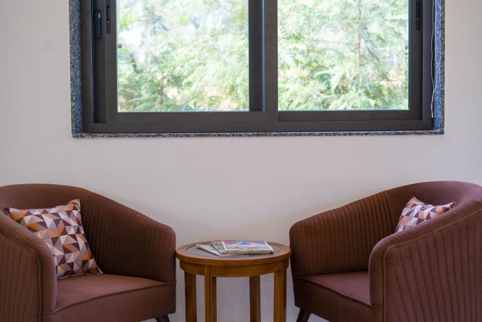 elivaas 5 bhk with pvt pool zenora