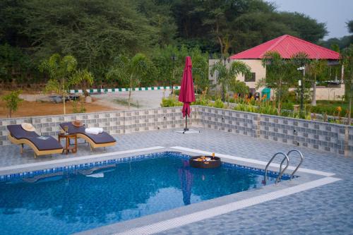 elivaas 5 bhk with pvt pool zenora