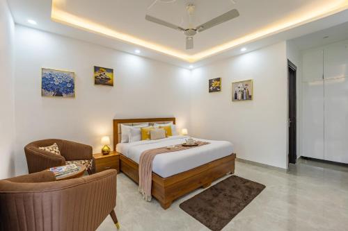 elivaas 5 bhk with pvt pool zenora