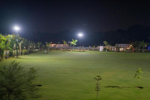 elivaas 5 bhk with pvt pool zenora