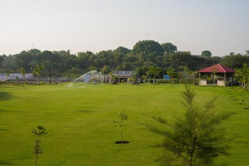 elivaas 5 bhk with pvt pool zenora