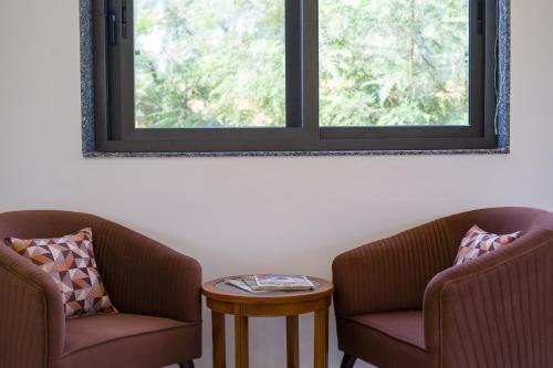 elivaas 5 bhk with pvt pool zenora