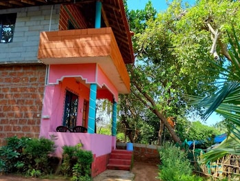 parvati gust house