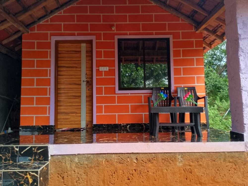 parvati gust house