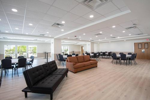 the j hotel dunedin clearwater an ascend collection hotel