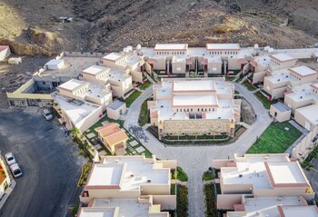 Shalalat Al Ghaba Chalets,Othman Al-Ansari Street,0 star