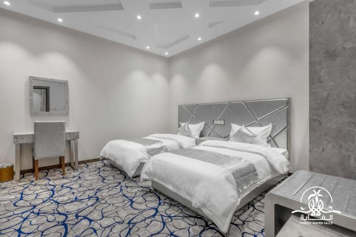 shalalat al ghaba chalets