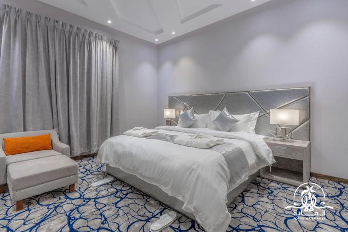 shalalat al ghaba chalets