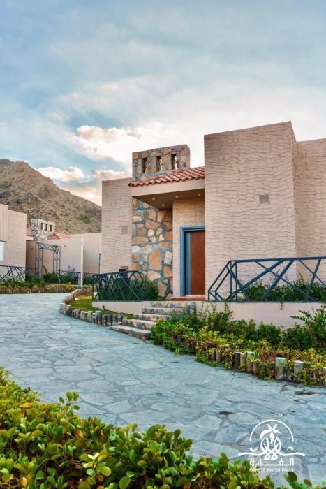 shalalat al ghaba chalets