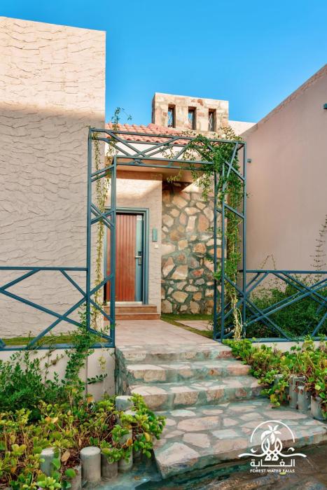 shalalat al ghaba chalets