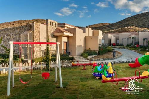 shalalat al ghaba chalets