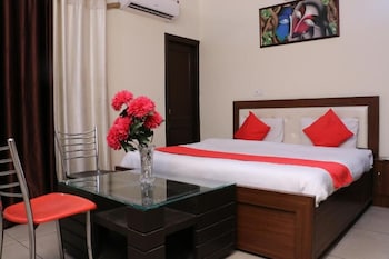 gaurav resorts and apartment