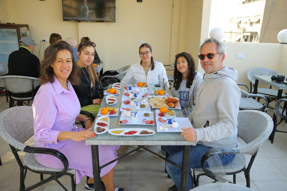 royal cairo hotel