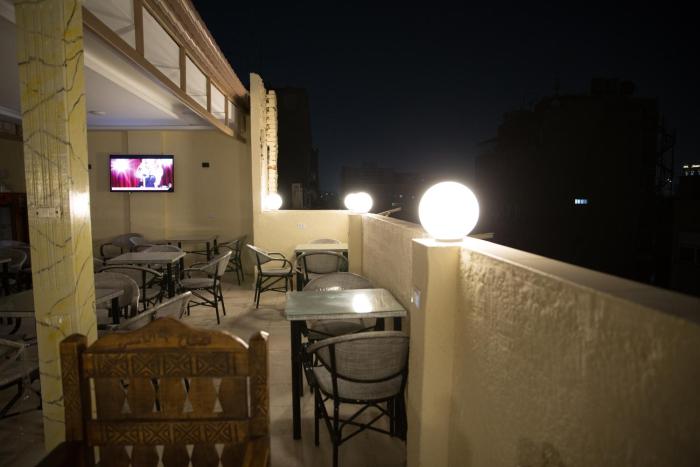 royal cairo hotel