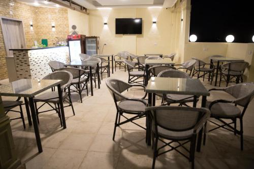 royal cairo hotel