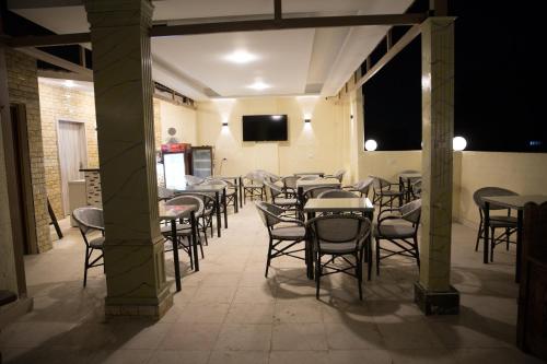 royal cairo hotel