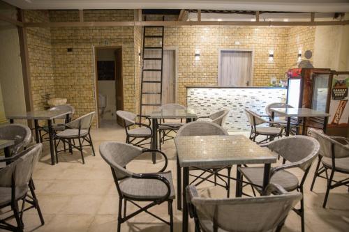 royal cairo hotel