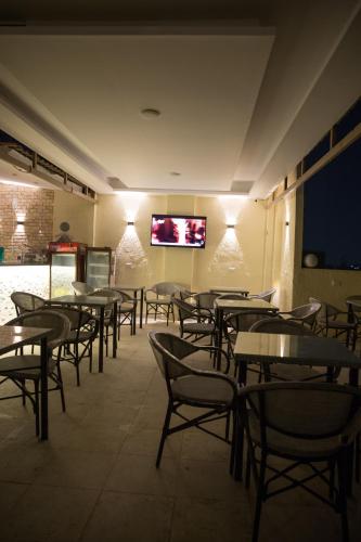 royal cairo hotel