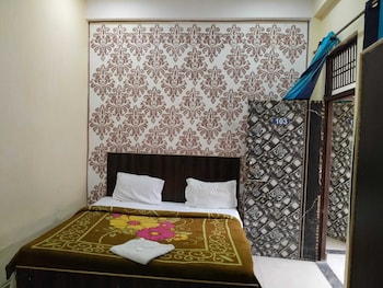 icy yellow kridha expo stay