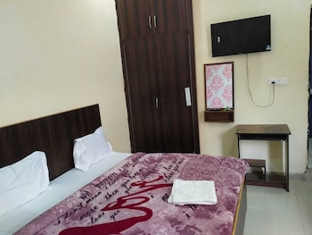 icy yellow kridha expo stay