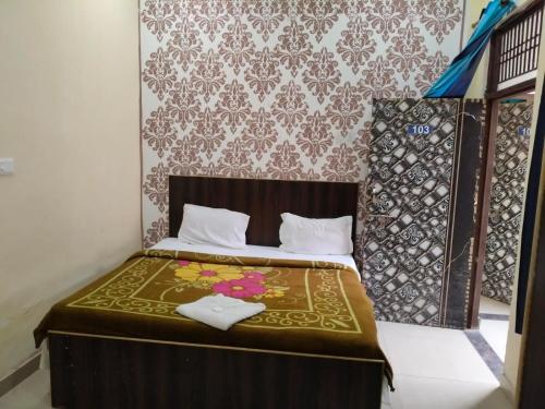 icy yellow kridha expo stay