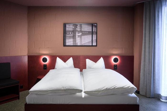 brix self check in hotel