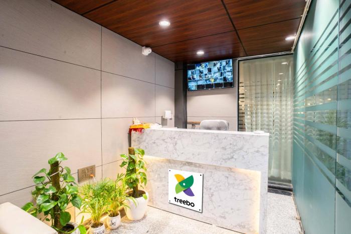 treebo royal grand sector 71