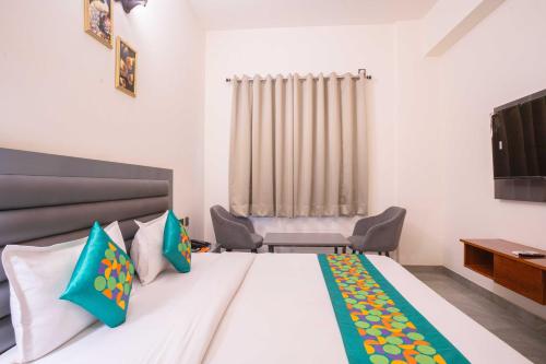 treebo royal grand sector 71