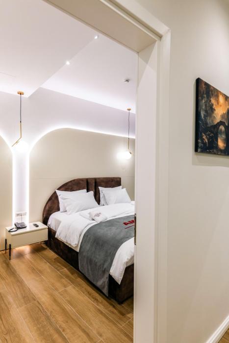 ambasador hotel