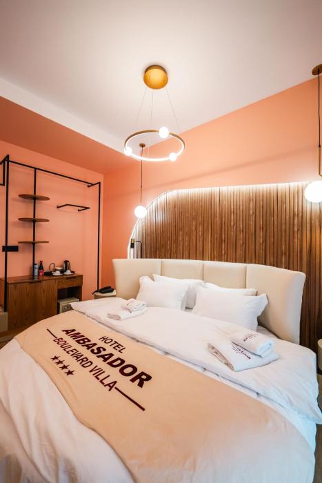 ambasador hotel