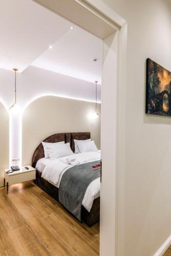 ambasador hotel