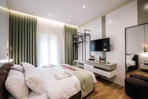 ambasador hotel